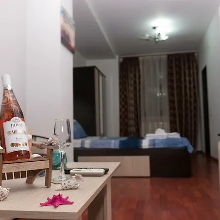 Holiday House * Constanţa