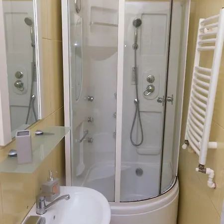 Lägenhetshotell Holiday House Constanţa